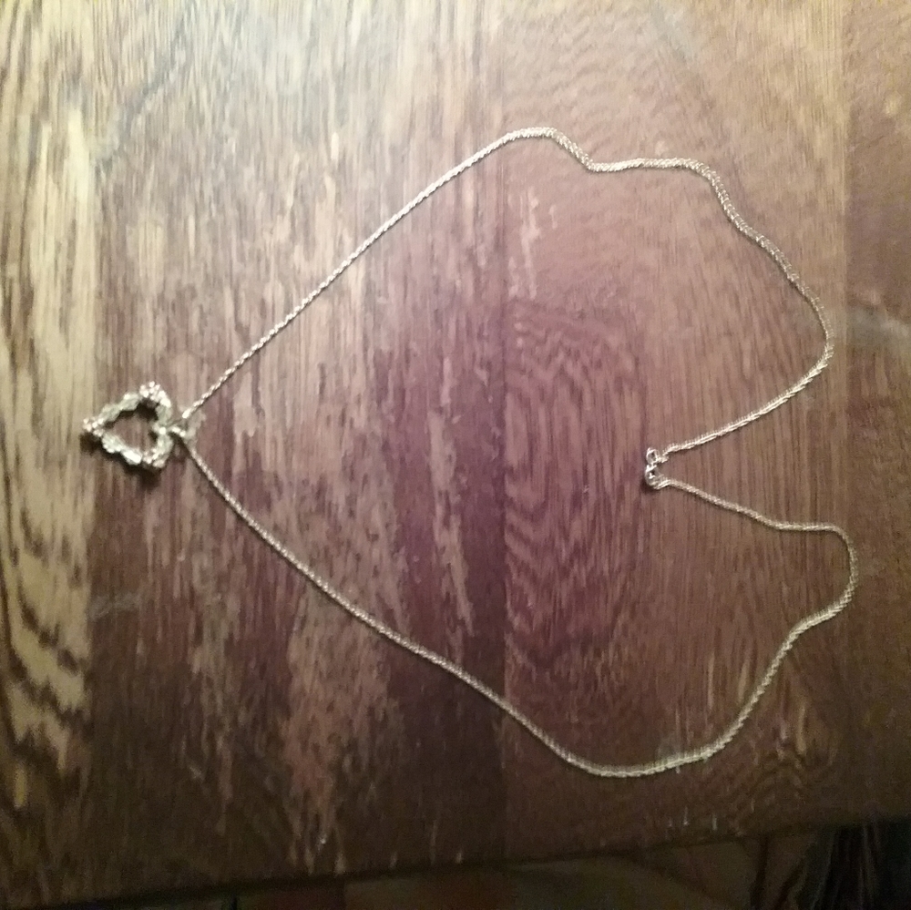 10 k Gold chain w 10 k heart pendant